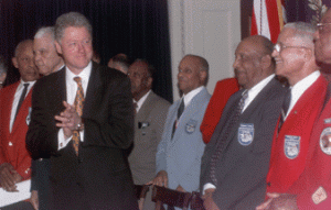 President Clinton applauds Tuskegee Airmen